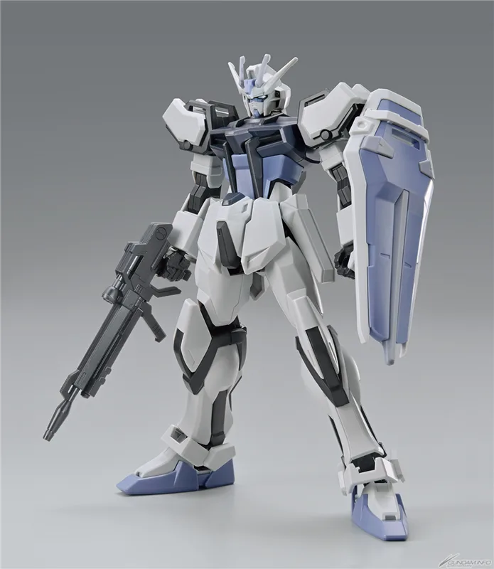 Strike Gundam (Deactive Mode) & Mini Gunpla GOOhN (Sand Yellow)/ZnO (Light Gray)